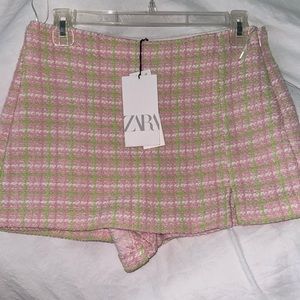 NEVER WORN Zara shorts/skirt